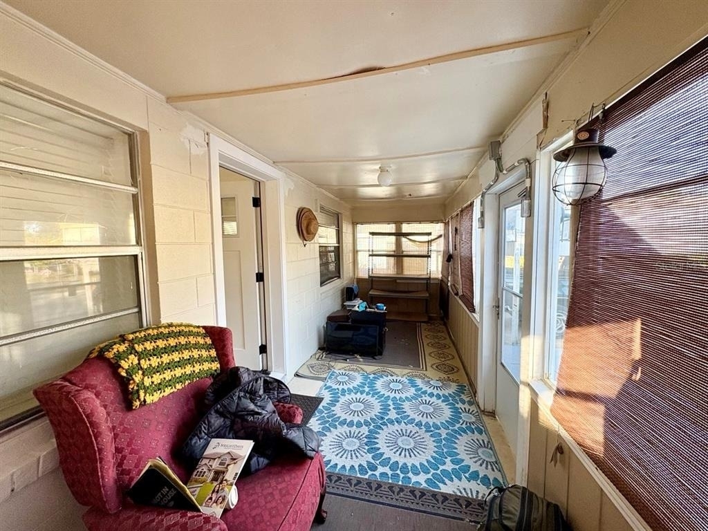 524 E Lime Street - Photo 4