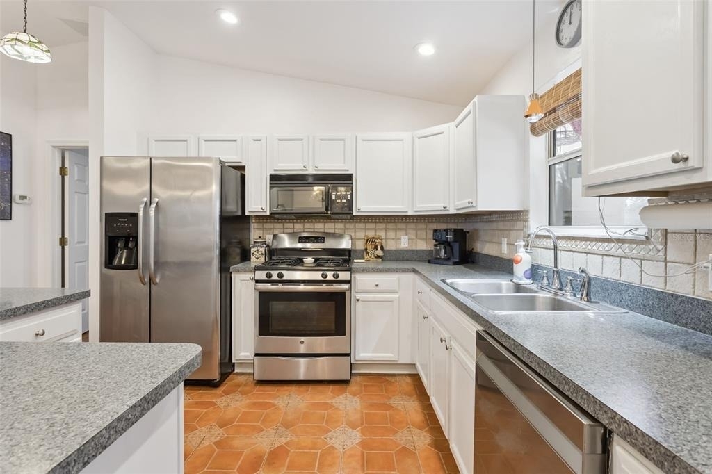 8089 Se 174th Belhaven Loop - Photo 8