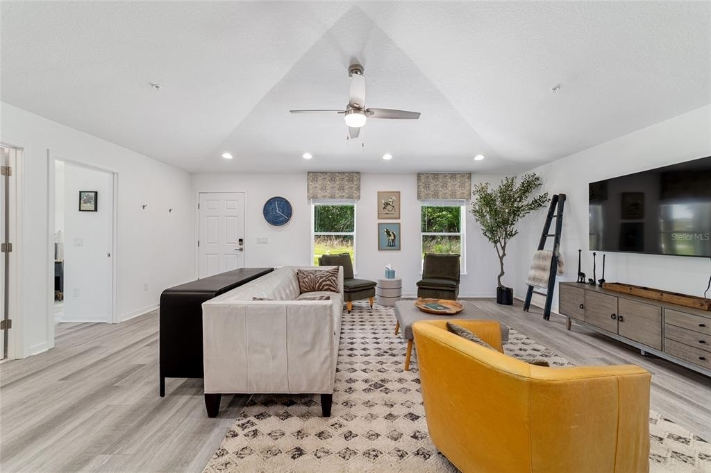 4400 Nw 74th Terrace - Photo 6
