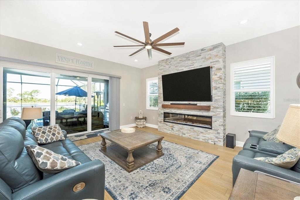 18805 Valleta Avenue - Photo 12