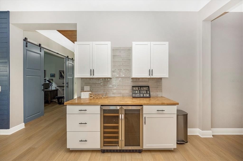 18805 Valleta Avenue - Photo 11