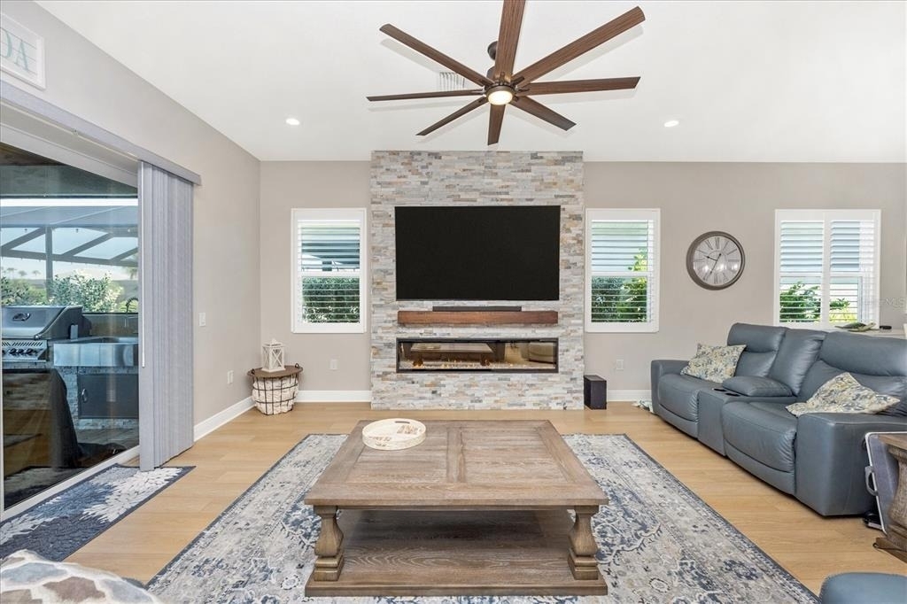 18805 Valleta Avenue - Photo 17