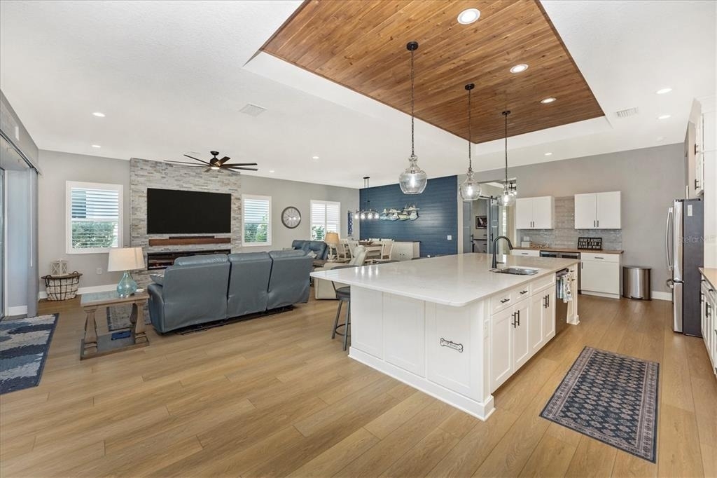 18805 Valleta Avenue - Photo 9