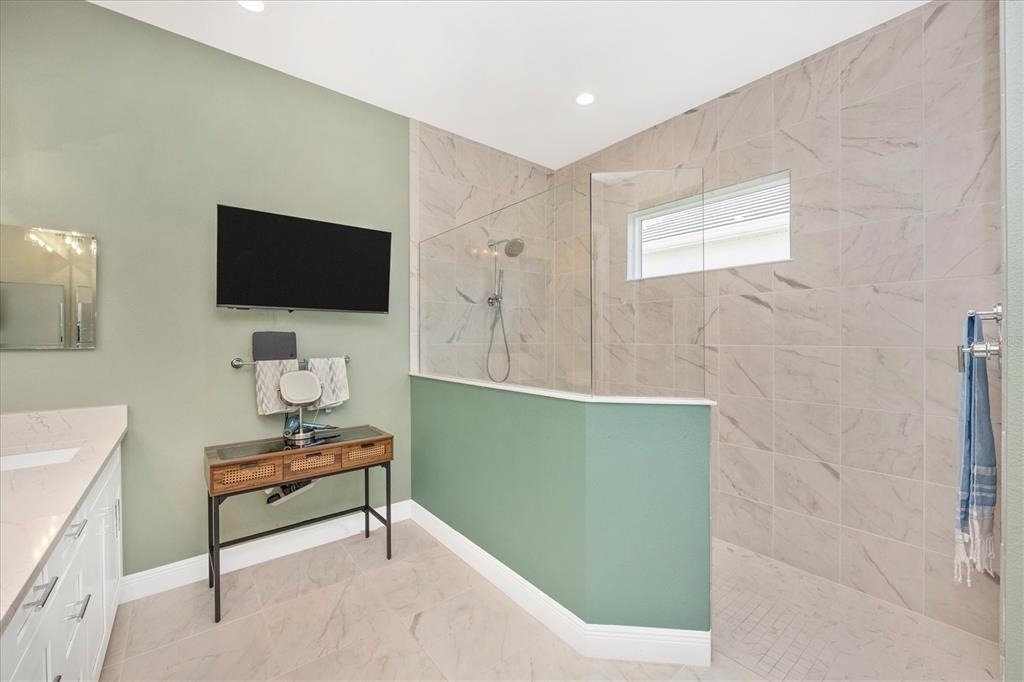 18805 Valleta Avenue - Photo 25