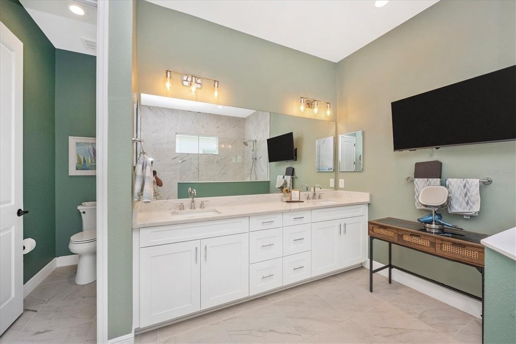 18805 Valleta Avenue - Photo 27