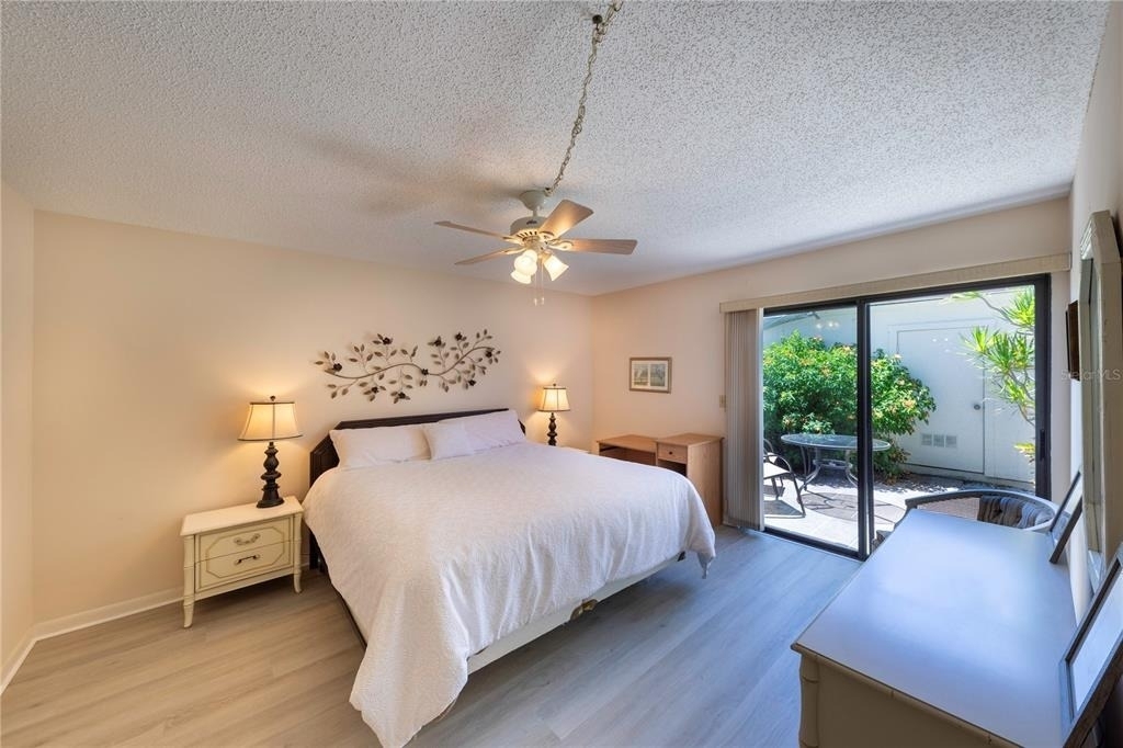 696 Bird Bay Drive W - Photo 10