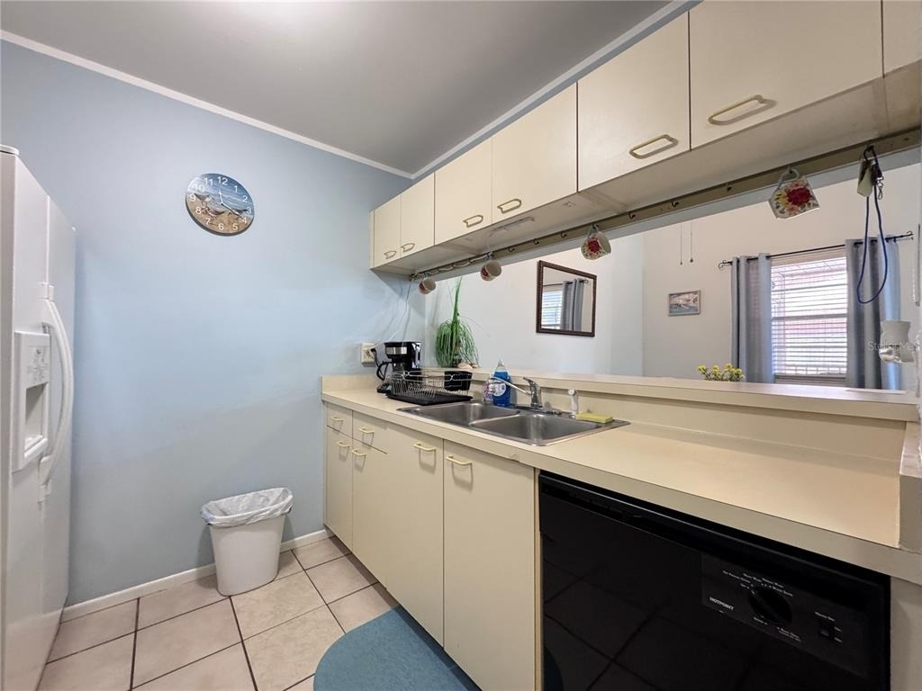 3821 59th Avenue W - Photo 10