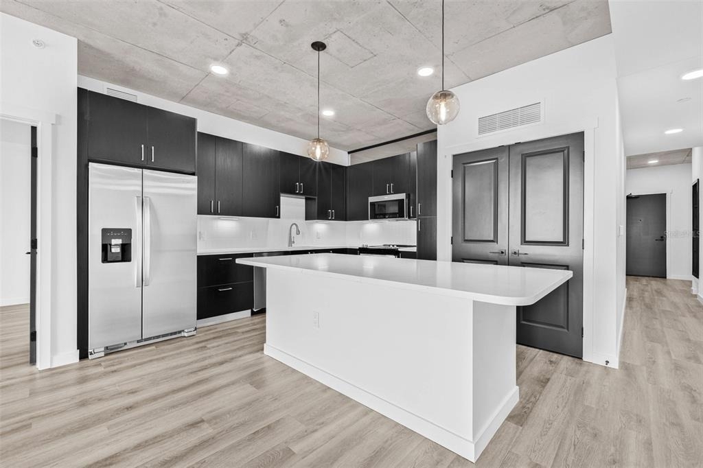 221 Main Street N - Photo 5
