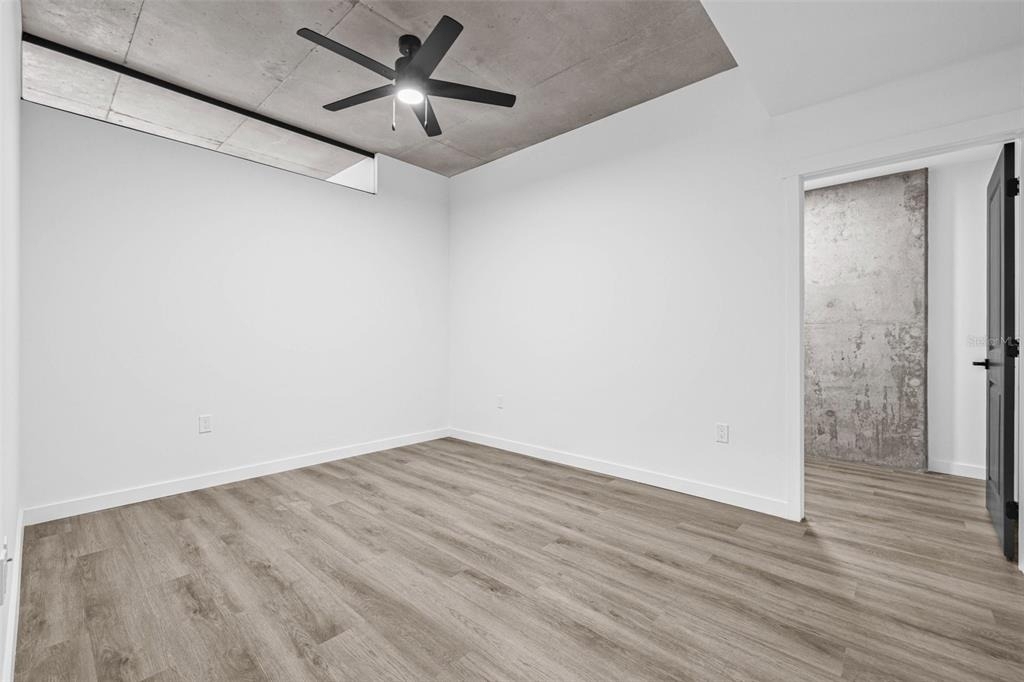 221 Main Street N - Photo 12