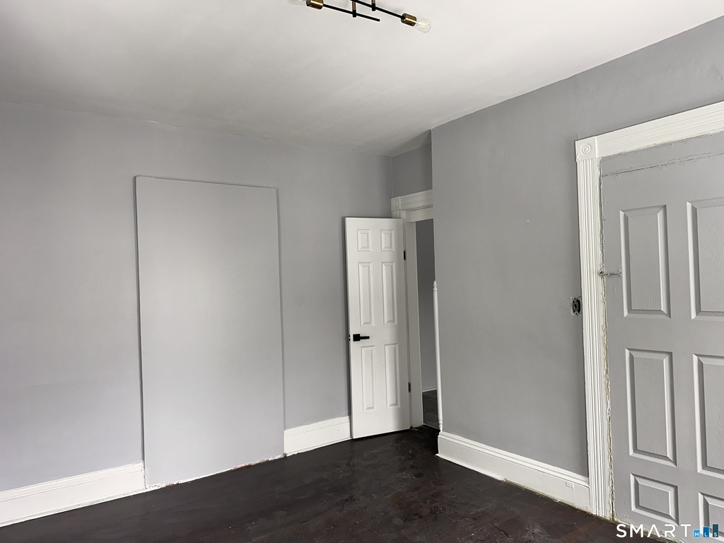 240 Madison Avenue - Photo 5