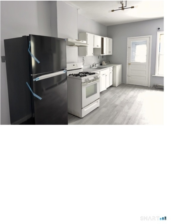 240 Madison Avenue - Photo 14