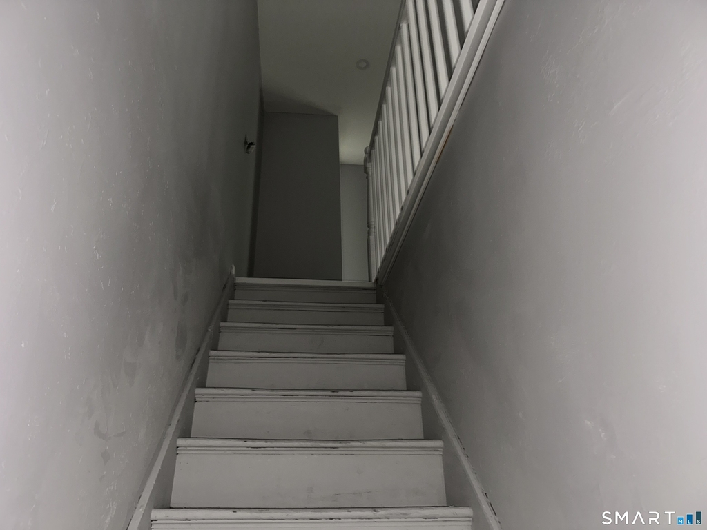 240 Madison Avenue - Photo 6