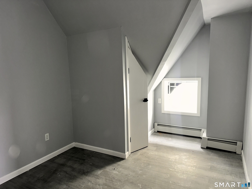 240 Madison Avenue - Photo 8