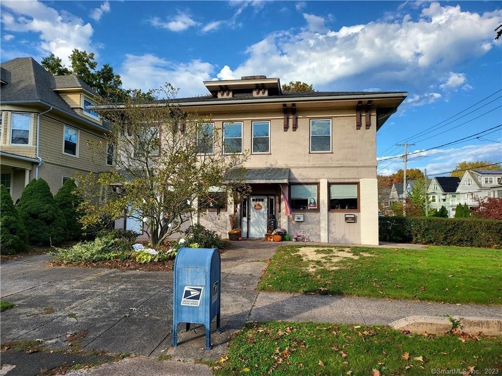805 Edgewood Avenue - Photo 1