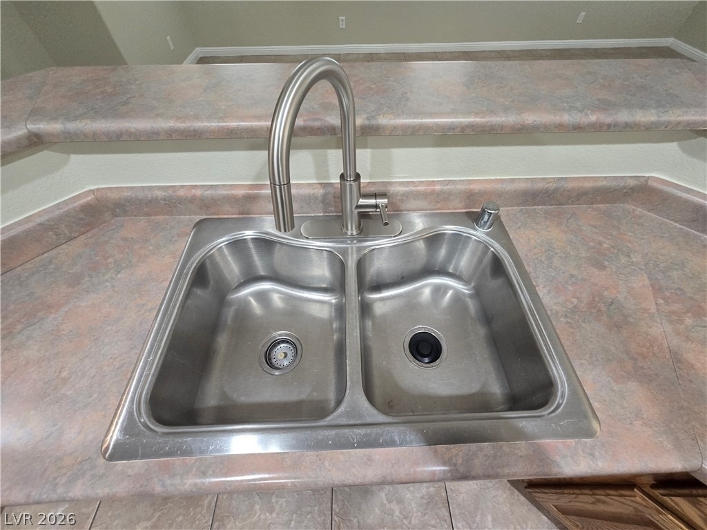 2204 Van Patten Place - Photo 33