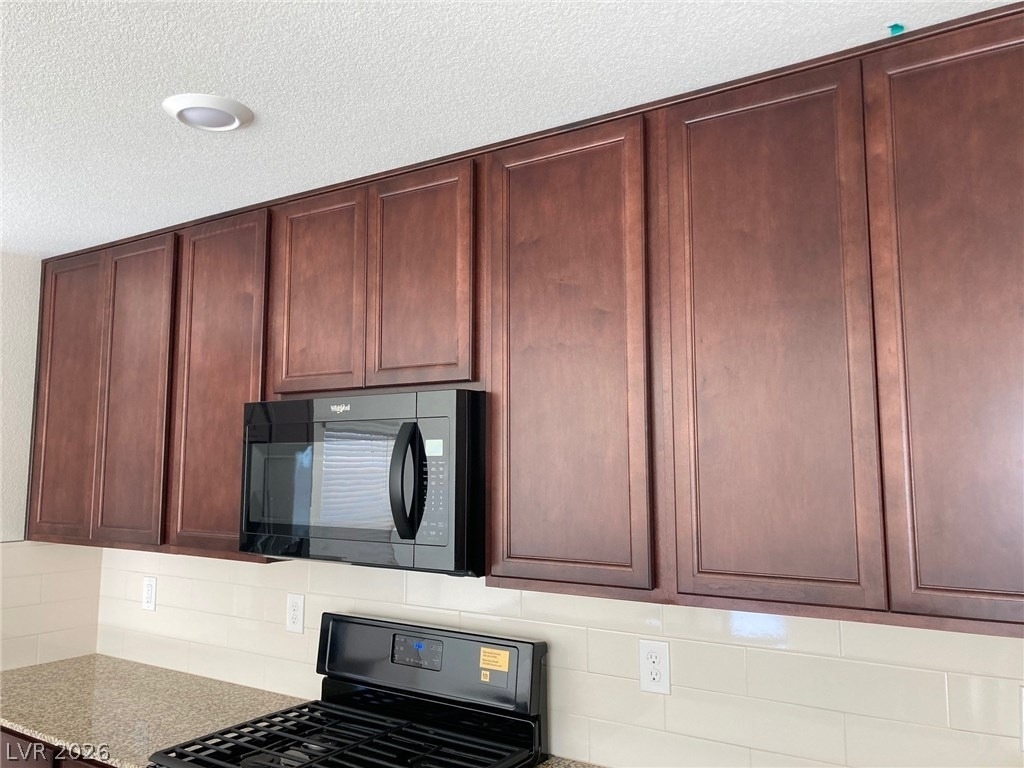 8423 Vulturo Avenue - Photo 3