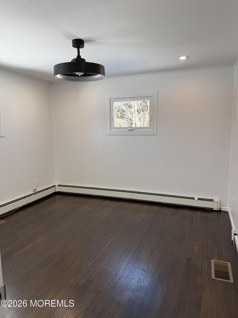 474 Monmouth Road - Photo 4
