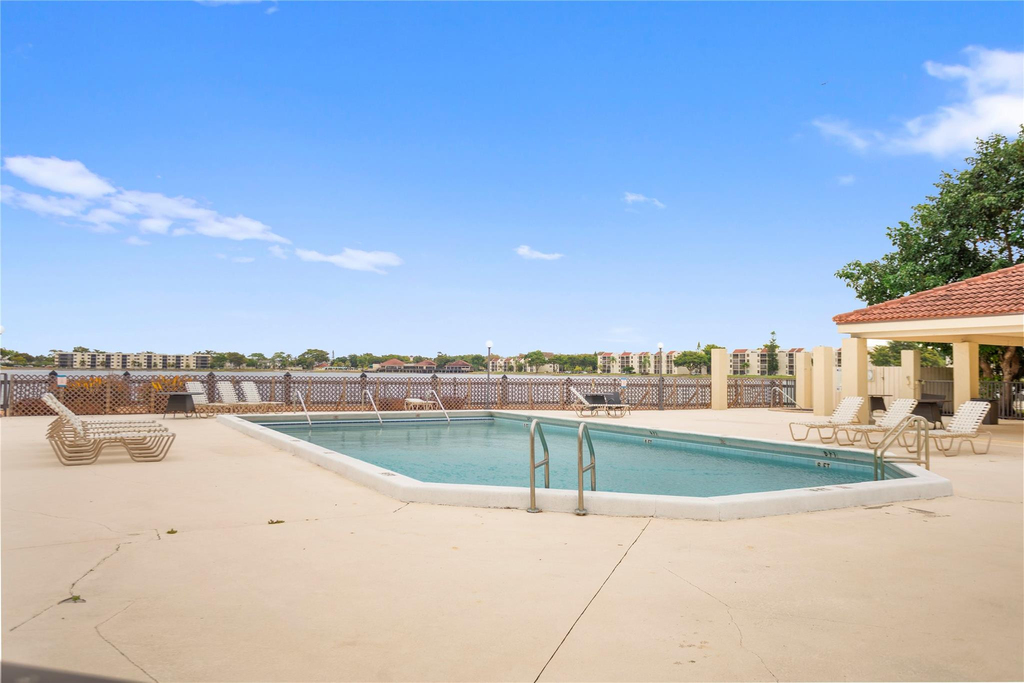 118 Lake Emerald Drive - Photo 54