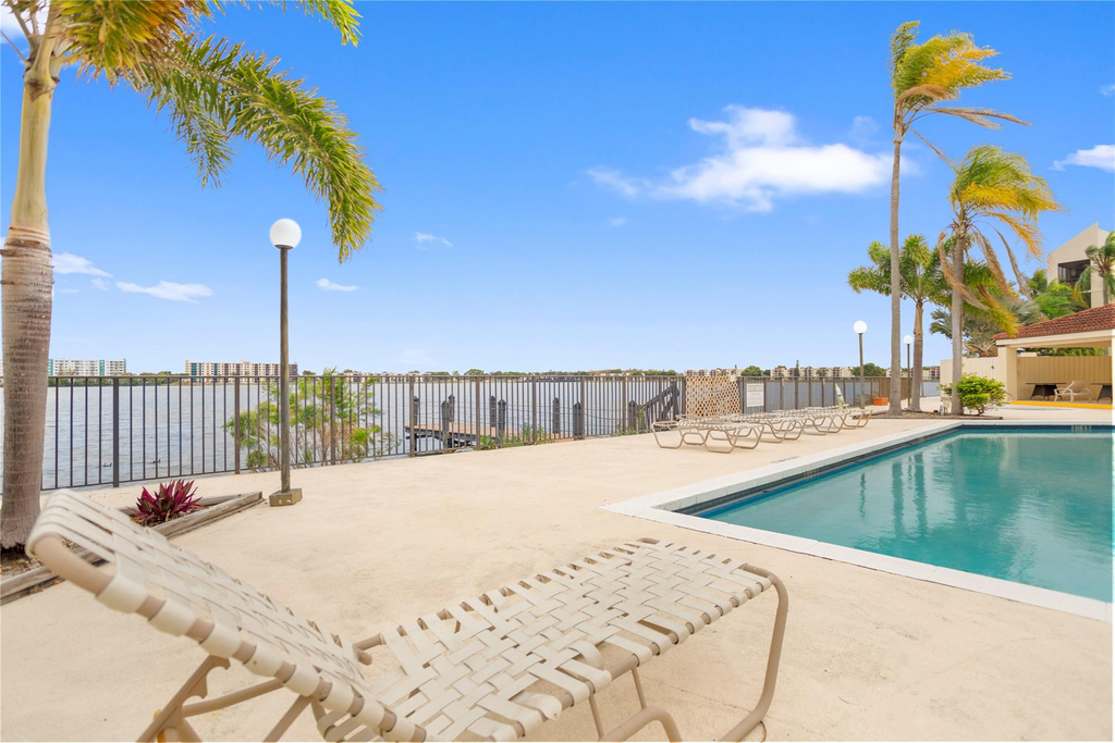 118 Lake Emerald Drive - Photo 60