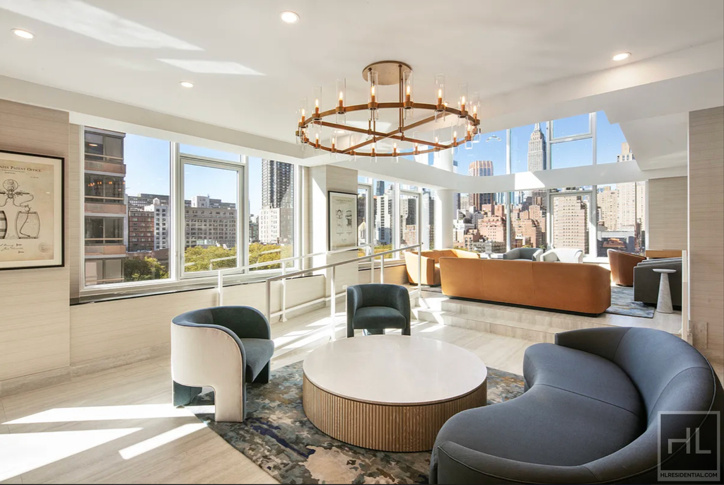1st Avenue - Photo 13