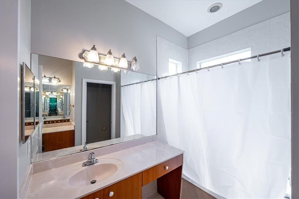 6217 Spring Lake Terrace - Photo 16