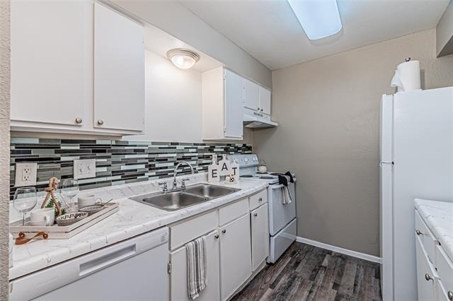300 W Wintergreen Road - Photo 9