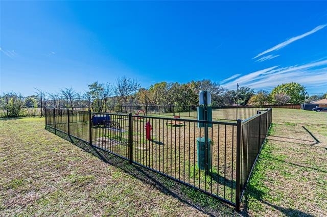 300 W Wintergreen Road - Photo 2