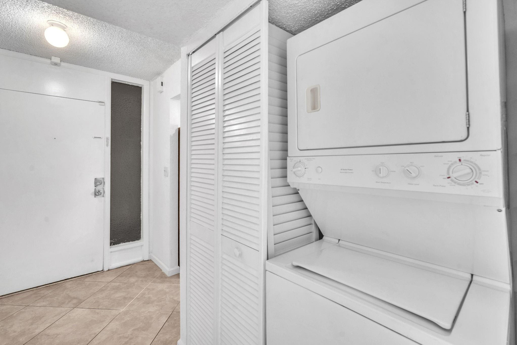 3100 N Pine Island Road - Photo 7