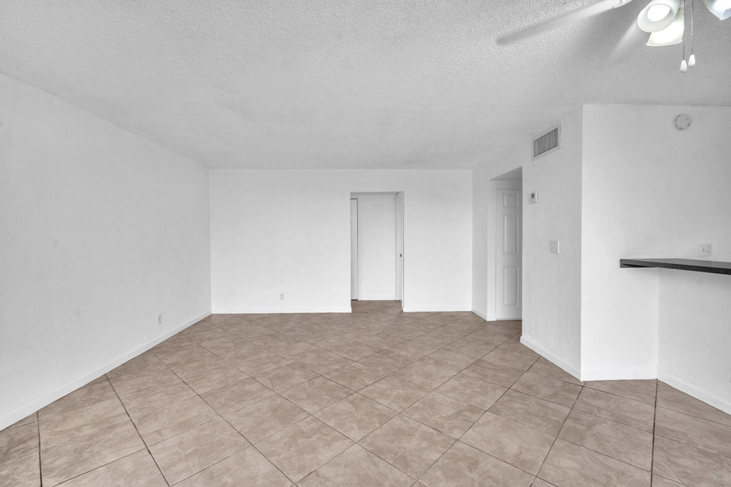 3100 N Pine Island Road - Photo 12