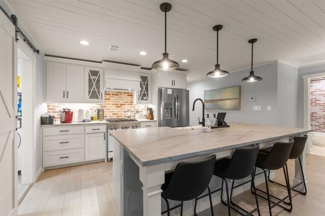 408 E Liberty Street - Photo 8