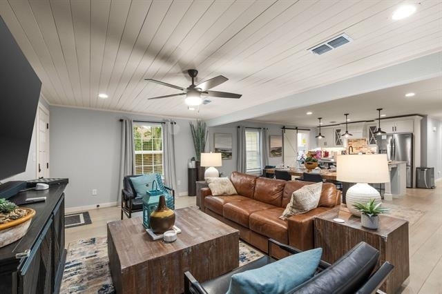 408 E Liberty Street - Photo 4