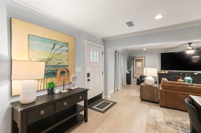 408 E Liberty Street - Photo 2