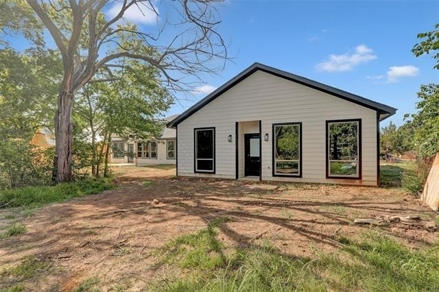 705 E Hanna Street - Photo 24