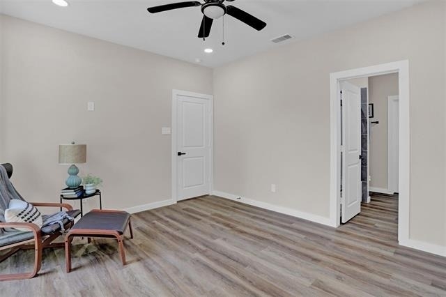 705 E Hanna Street - Photo 11