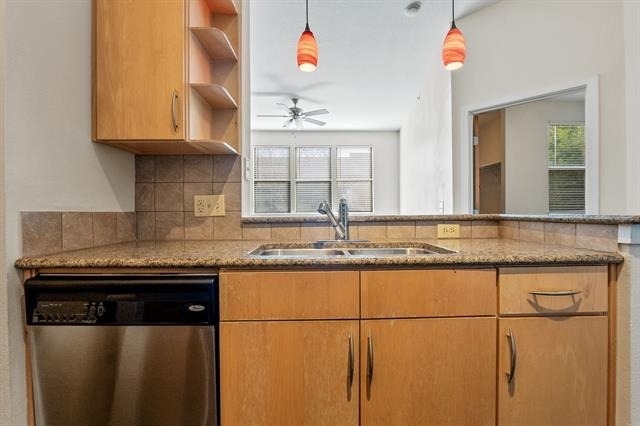201 W Lancaster Avenue - Photo 7