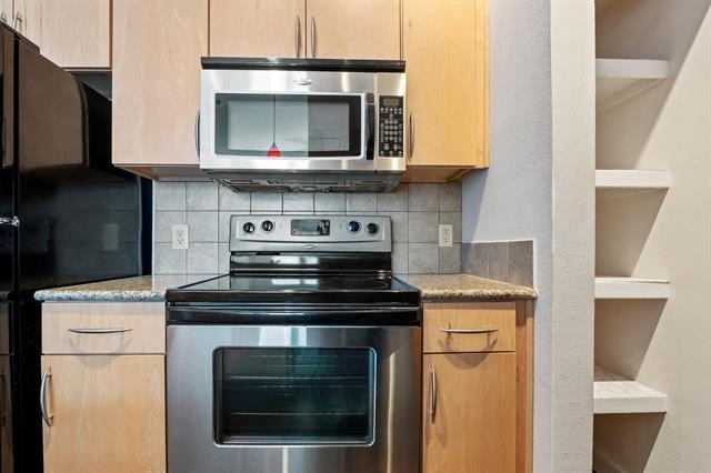 201 W Lancaster Avenue - Photo 8
