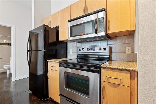 201 W Lancaster Avenue - Photo 9