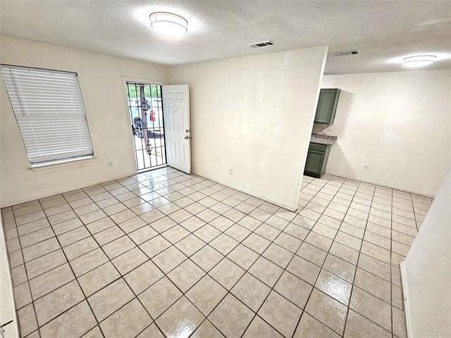 2839 Ave J - Photo 8