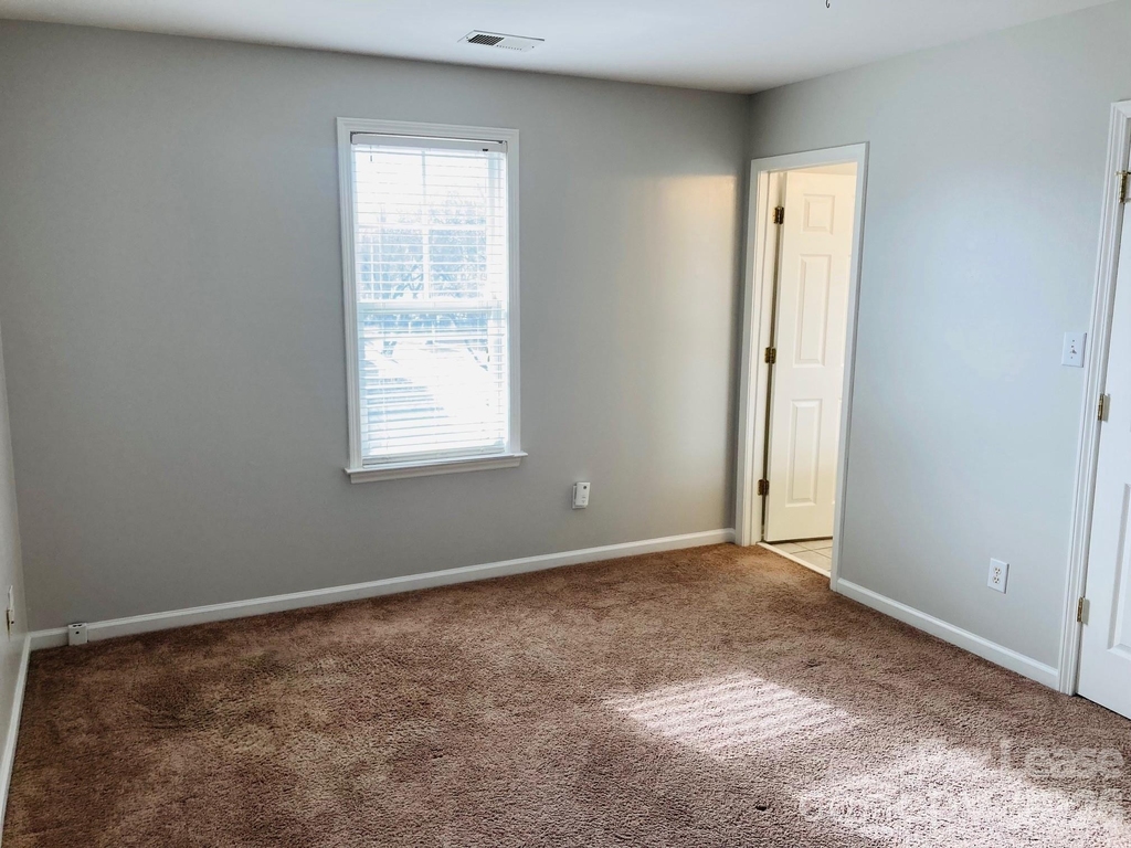 8004 Strandhill Road - Photo 20