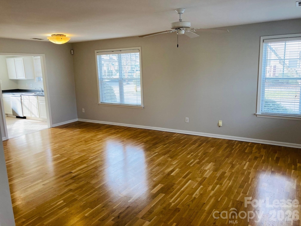 8004 Strandhill Road - Photo 5