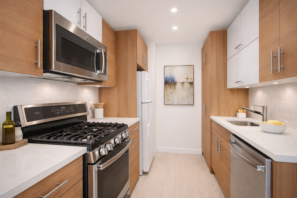 E 39TH Street  - Photo 1
