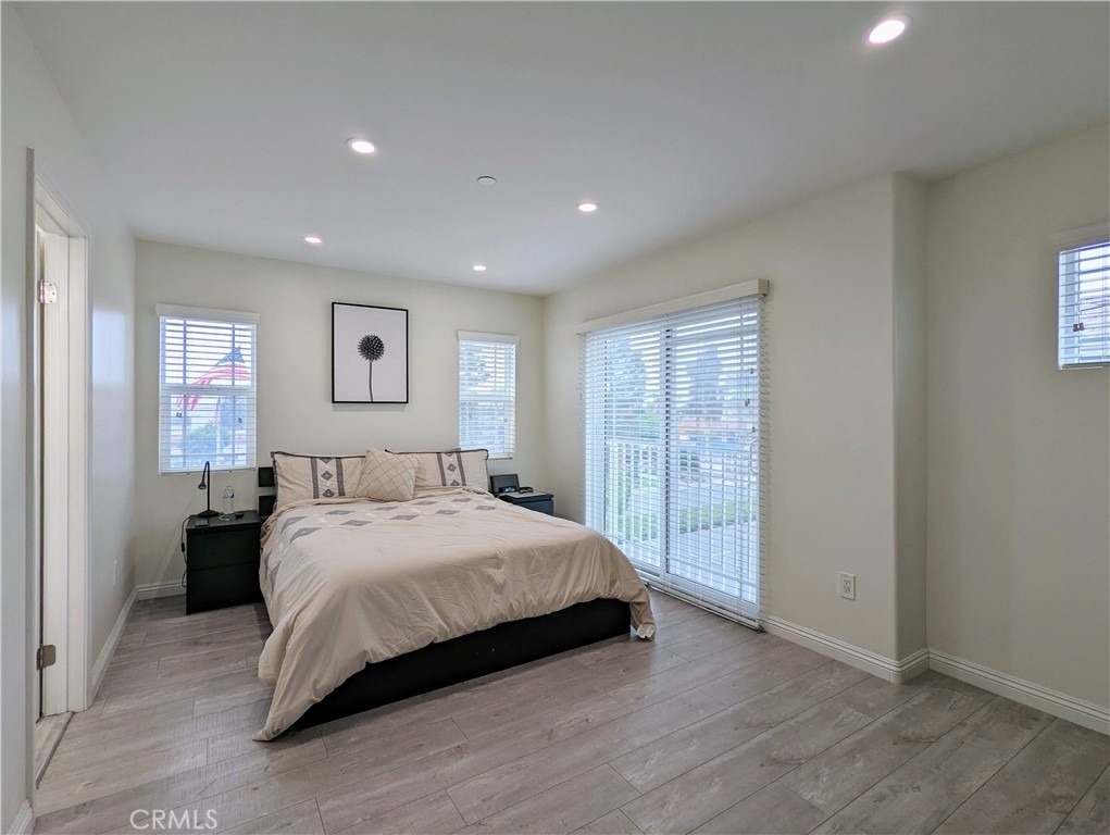 9559 Firestone Boulevard - Photo 10