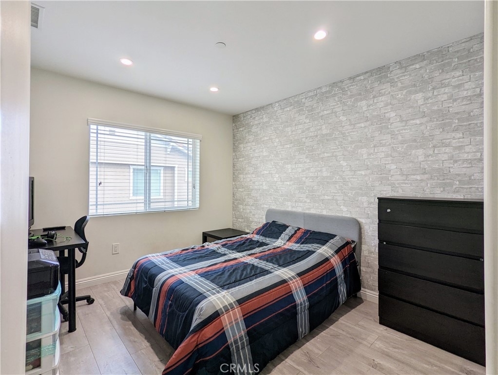 9559 Firestone Boulevard - Photo 17