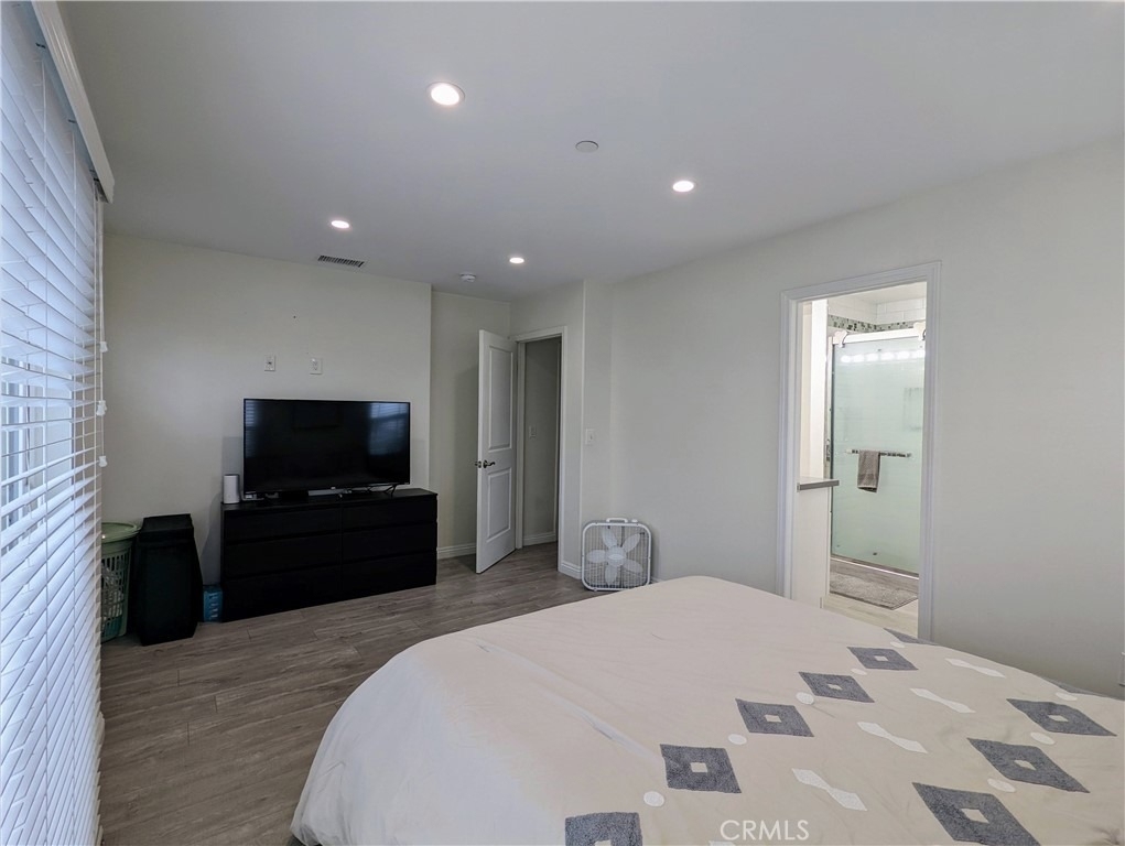 9559 Firestone Boulevard - Photo 12
