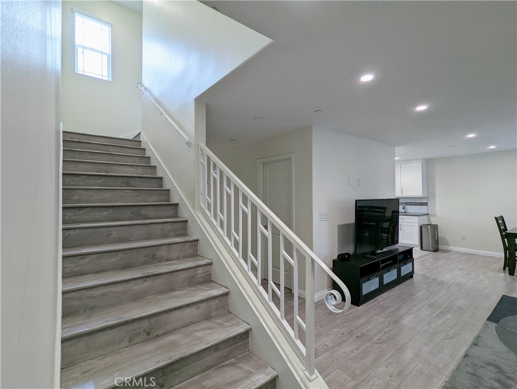 9559 Firestone Boulevard - Photo 21