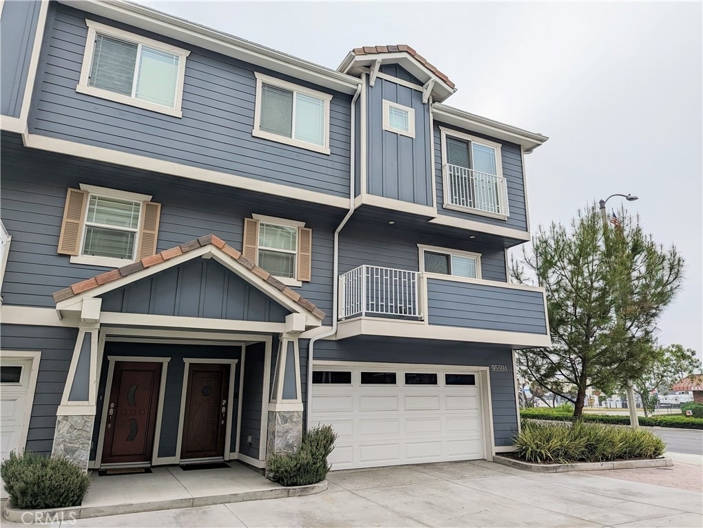 9559 Firestone Boulevard - Photo 0