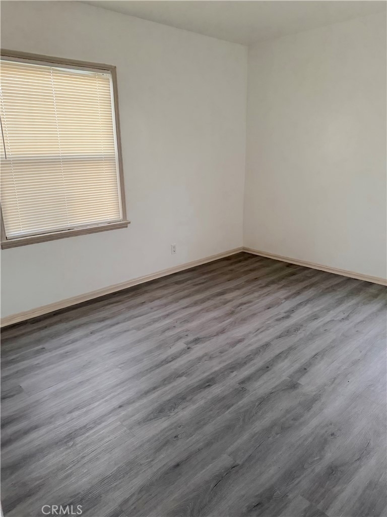 1925 1/2 W 35th - Photo 5