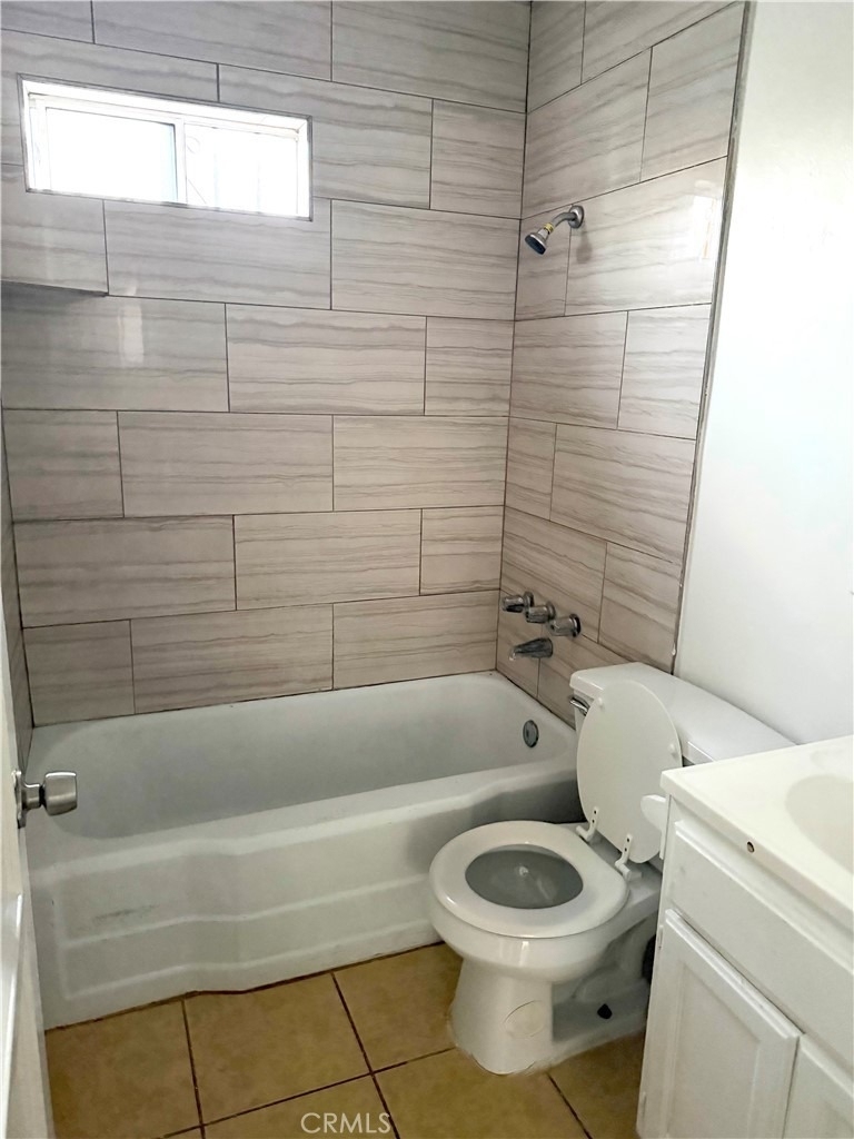 1925 1/2 W 35th - Photo 10