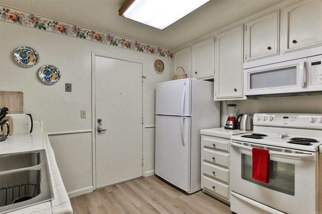 1068 Isabella Avenue - Photo 15