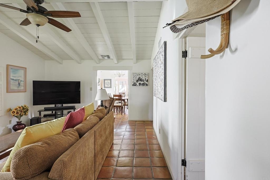 817 Margarita - Photo 5